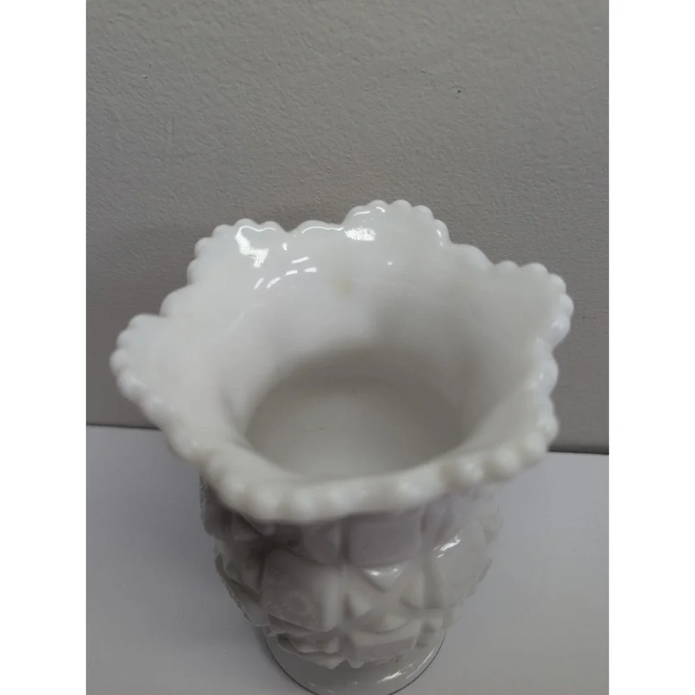 Vintage 6.5 In  Westmoreland Old Quilt Pattern Milk Glass White Pedestal Vase